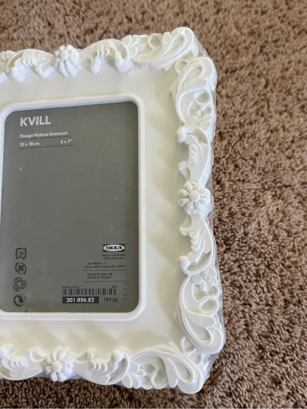 New in plastic IKEA KVILL Ornate White floral scroll Picture Frame 5x7 white